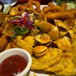 Bandeja de Mariscos