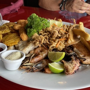 Bandeja de Mariscos