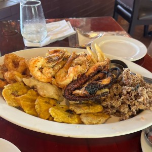 Picada de mariscos