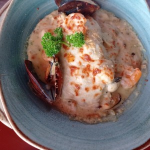 Filete de Corvina Rellena de Mariscos