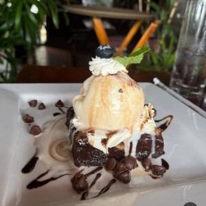 Postres - Brownie con Helado