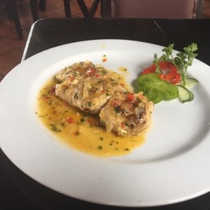 Corvina al ajillo 