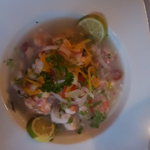 ceviche con camarones