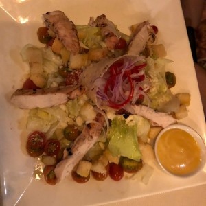 ensalada cesar con pollo