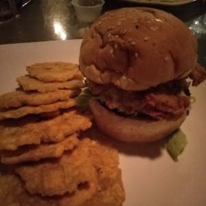 HAMBURGUESA DE CORVINA 