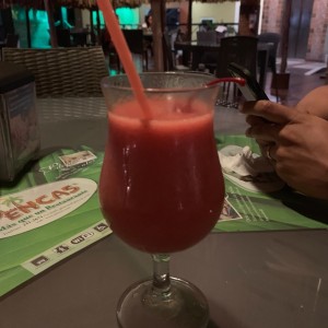 Licuado de fresa. 