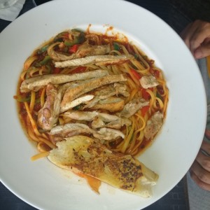 Pastas - Linguini con Pollo