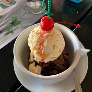 Brownie con Helado Vainilla