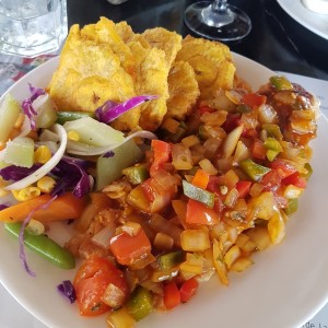 filete de pescado a la criolla de Mi Ranchito, Causeway, Amador