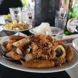 Cacerola de mariscos mixtos