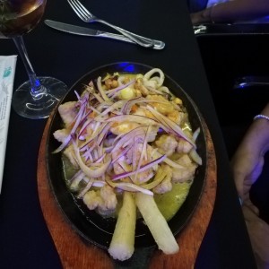 Ceviche caliente