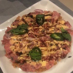 Piqueos - Spicy tuna pizza