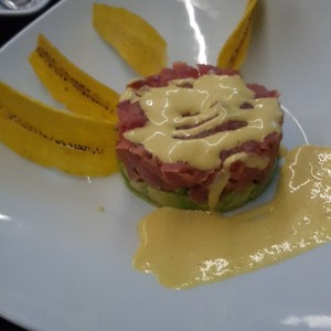 Piqueos - Maguro tartar