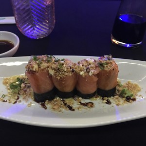 Piqueos - Sake rolls