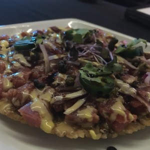 Piqueos - Spicy tuna pizza