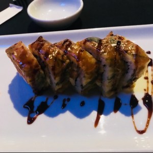 Piqueos - Sake rolls