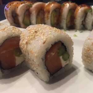 Black roll / Philadelphia roll