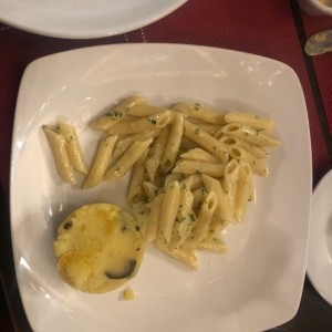 Pasta penne y pure de papas