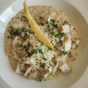 Risotto de poulet et champignons portobello et asperges