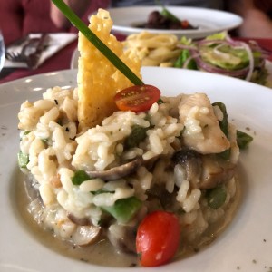 Risotto de poulet et champignons portobello et asperges