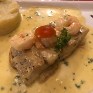 Filet de Corvina aux Crevettes