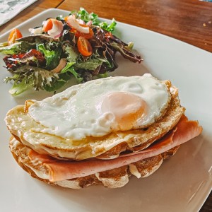 Croque Madame y su Salade