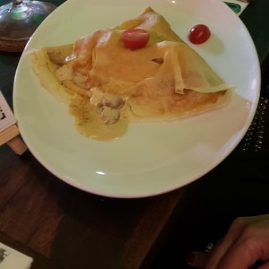 CREPE DE CAMARONES CON HONGOS