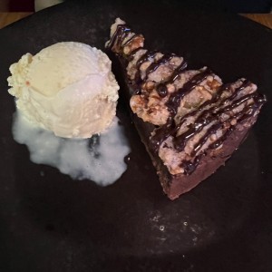 Brownie con helado