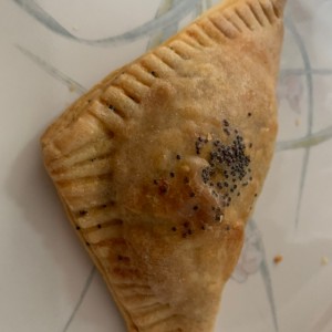 Empanada de Carne Mechada 