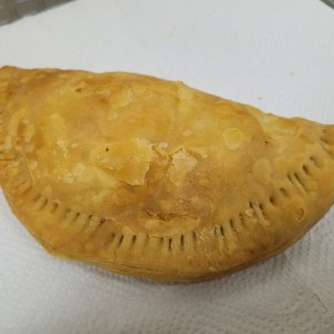 Empanada Artesana de Queso