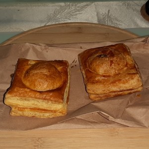 Pastelitos de carne y pollo