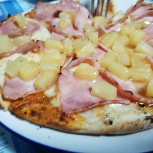 pizza hawaiana