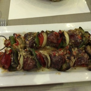 Brocheta de carne