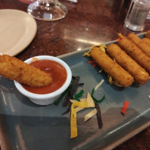 Mozzarella Sticks (6)