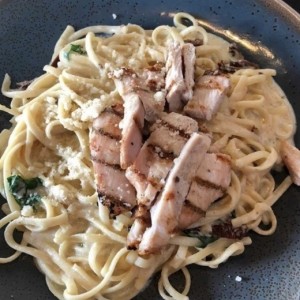 Chicken Alfredo Florentine