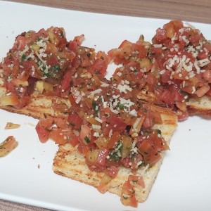 bruschetta con tomate