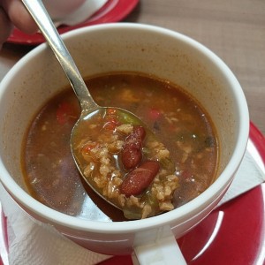 Sopa de vegetales con chile