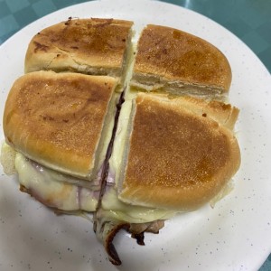 emparedado cubano