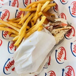 Combo - gyro original + acompañamiento + bebida
