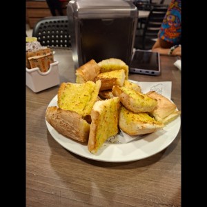 pan flauta con ajo,