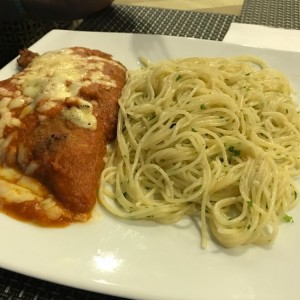 Filete de pollo a la parmigiana