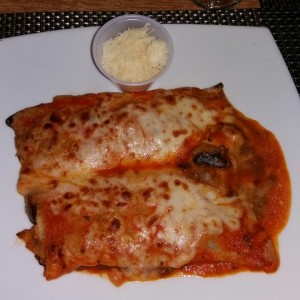 Canelones con carne y hongos