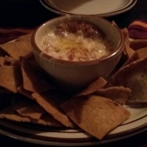 Queso fundido: con chorizo