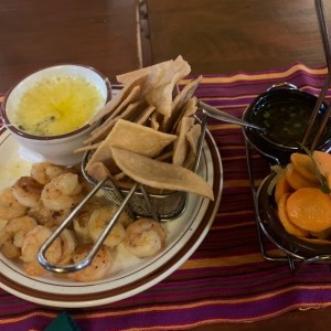 Queso Fundido con Camarones