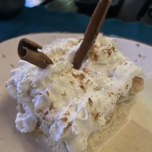 Dulce de tres leches