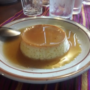 Flan de la casa