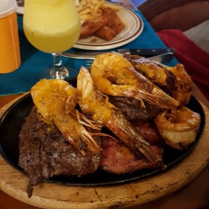 Parrillada Mar y Tierra (3 Personas)