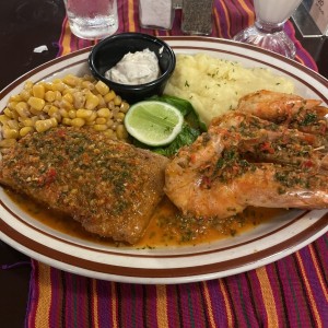 corvina con camarones