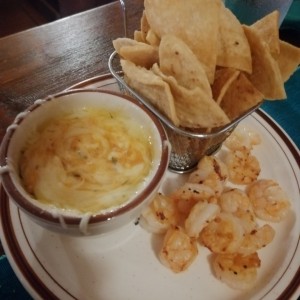 Queso Fundido con Camarones