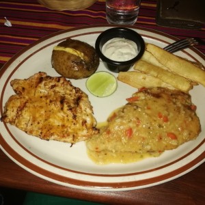 Platos Mixtos - Corvina y Pollo